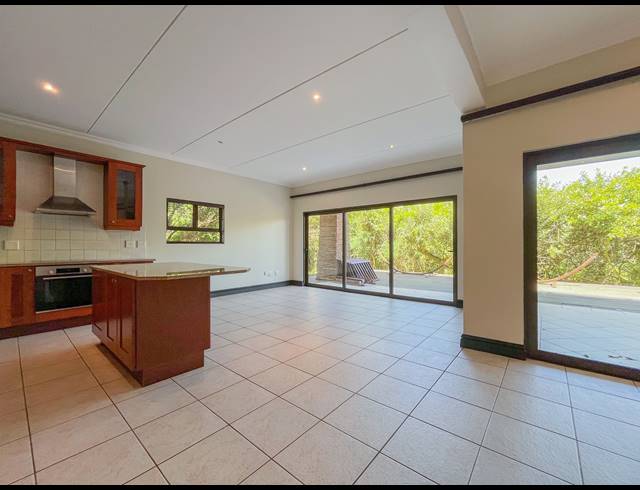 4 BEDROOM TOWNHOUSE FOR SALE IN ZIMBALI ESTATE